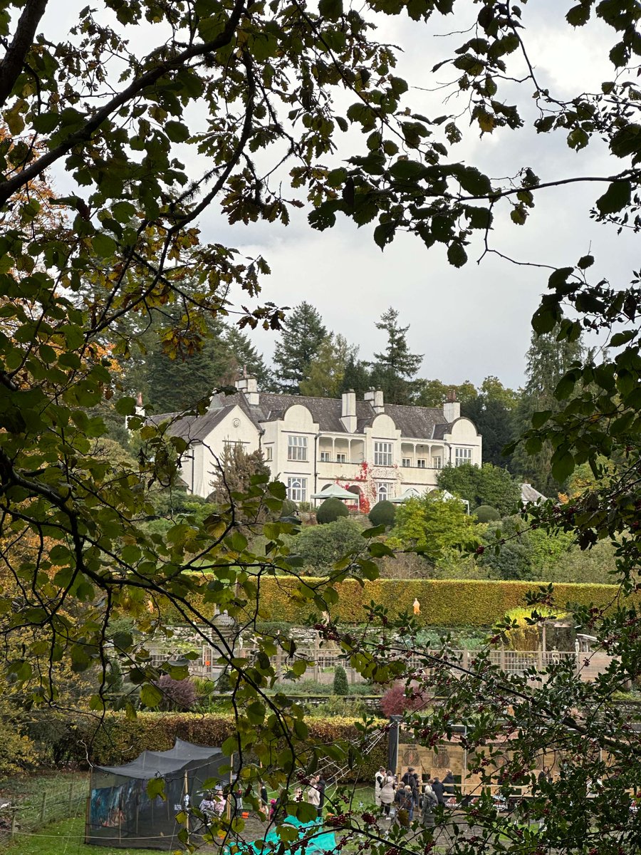 Halloween is approaching! 🧟

10 days until Cumbria's biggest Halloween event begins (Oct 26). There's still time to get your tickets, but be quick, Oct 26, 27 and 31 are sold out and other days are vanishing fast 👻

Book now brockhole.co.uk/pumpkin