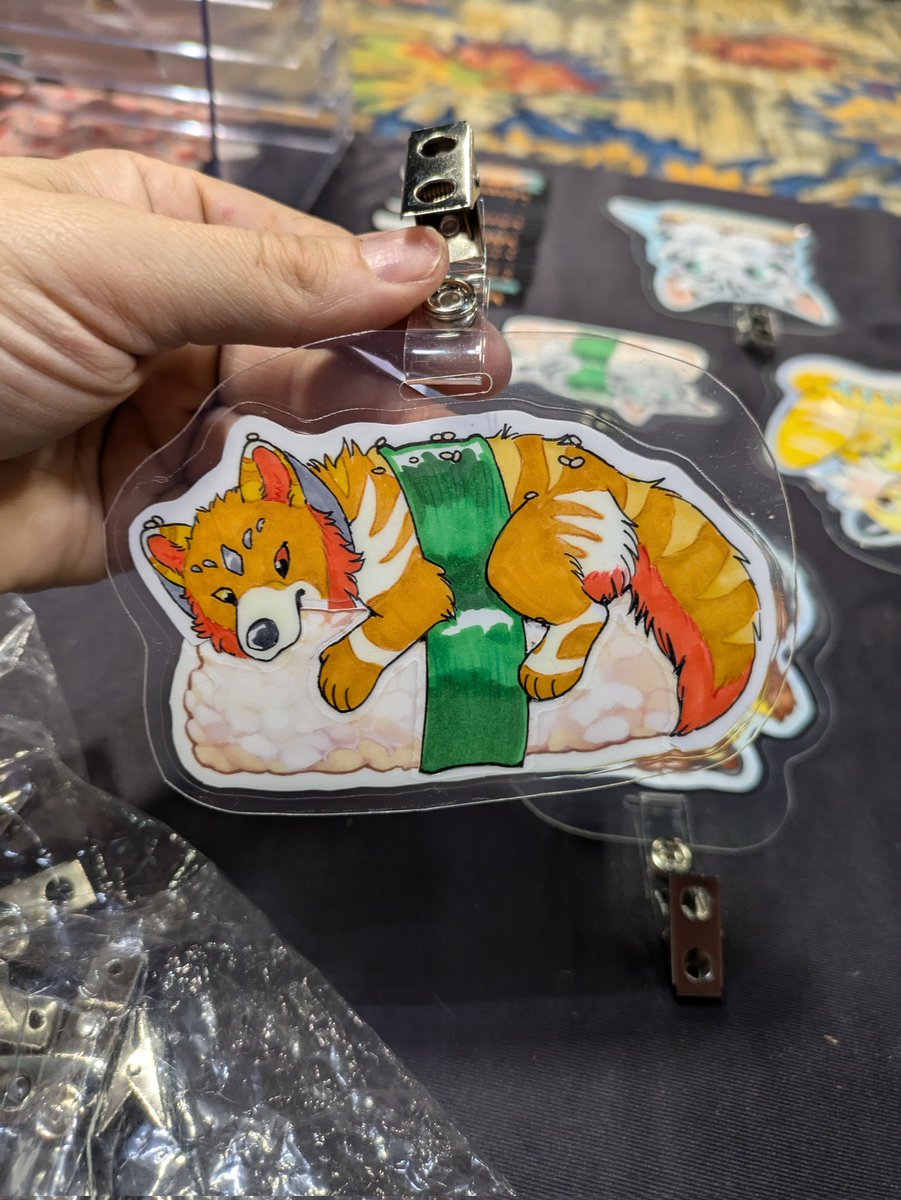 Wooperworks's tweet photo. (1/2) BLFC day one! Things were crazy yesterday so I had lots to do last night. I'm not complaining though!!
#BLFC #BLFC2024 #BLFC24 #furrycon #furcon #conbadges #furryart #furrycommission #traditionalart #wooperworks https://t.co/uGbOGoozmN