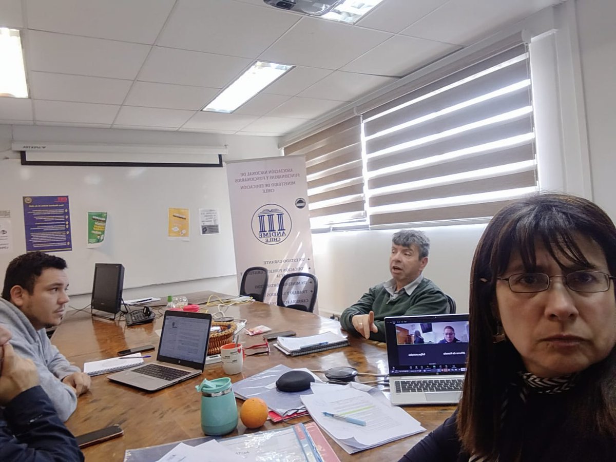 ANDIMEnacional's tweet photo. 📌El Directorio Nacional se reunió con la provincial de Andime de la Subsecretaría de Educación Superior para analizar la  propuesta de movilidad. https://t.co/kAbtSFjxx4