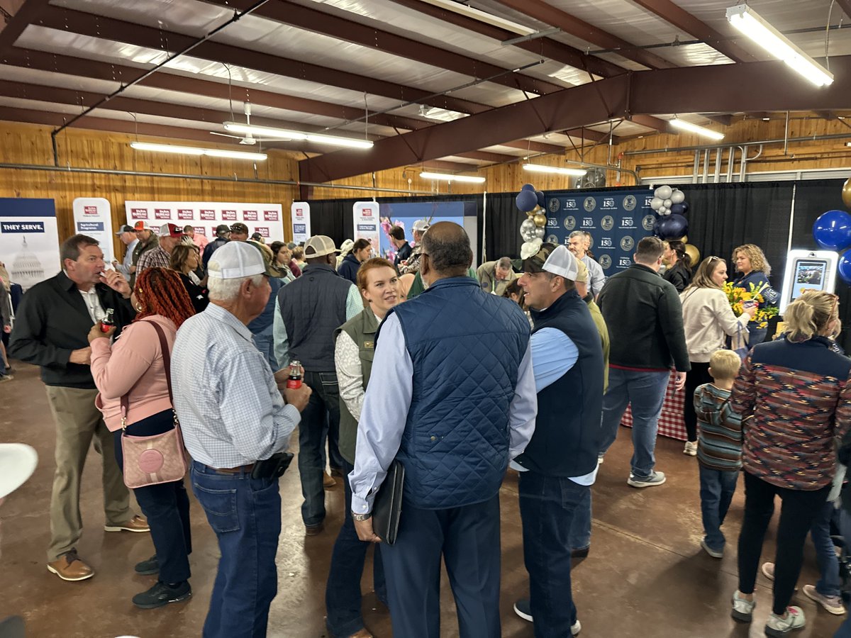 AgCommHarperGA's tweet photo. We had a great turnout for our Coke &amp; Peanut social @sunbeltagexpo earlier today! It was great to connect with so many visitors &amp; celebrate the @GaDeptAg's 150 years of service to the state of Georgia. https://t.co/h6DPNce2m1