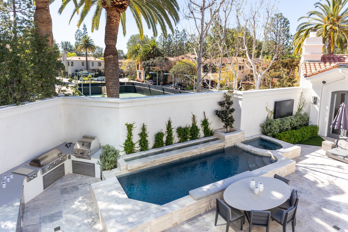 laurimstudio's tweet image. Always great working with SHL Designs and BTC Builders Inc. 

#LauriMorrisonStudio #PoolDesign #OutdoorLiving #BackyardGoals #LuxuryHome