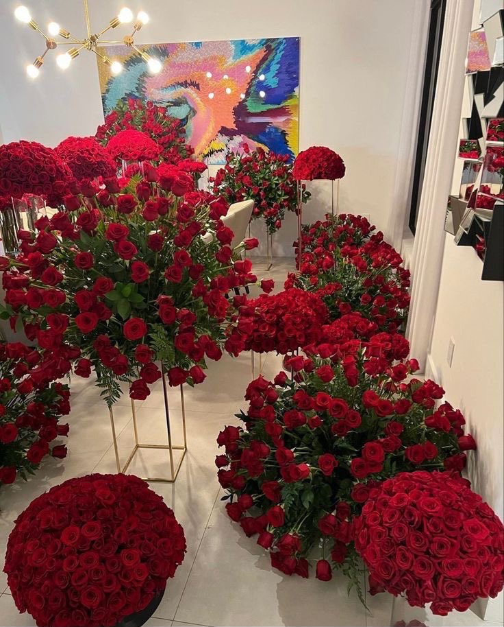 i3Moment's tweet photo. Red roses https://t.co/0GBb1oqxkn