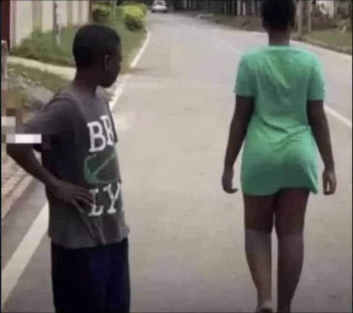 luca_varan's tweet photo. Moi chaque 5 min dans les rues d'Abidjan https://t.co/sn06XUdQnk