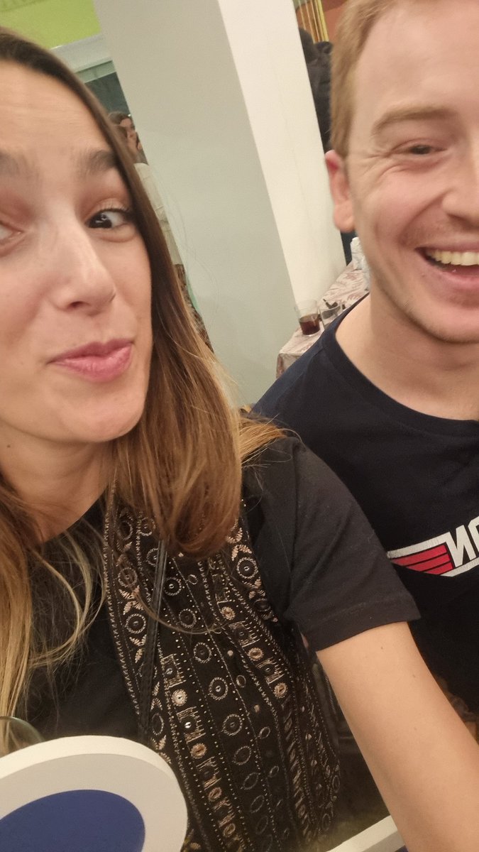 Hemos pasado una tarde estupenda con la gente de <a href="/sirviendocodigo/">Sirviendo Código</a> y <a href="/MoureDev/">Brais Moure</a> 🫡 la Comunidad no sería lo mismo  sin gente así !