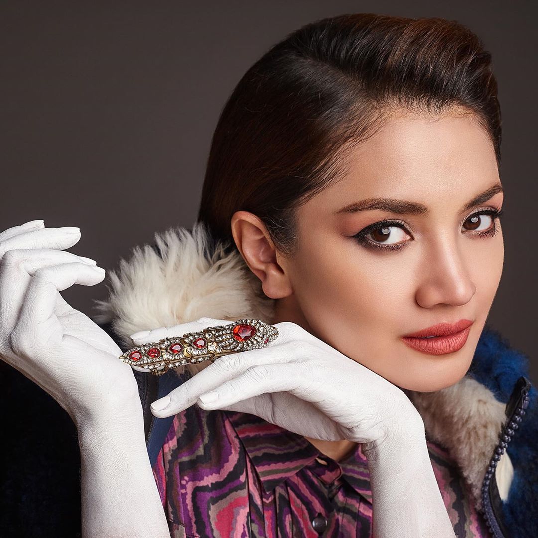 CelebrityVSCel3's tweet photo. Faz in her 'Too Hot To Handle' era 🔥🔥🔥

#Fazura https://t.co/QyzpA7f5Ws