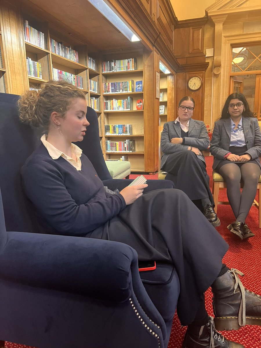 Upp_English's tweet image. This week’s Flecker society meeting was led by an U6th pupil, who delivered an engaging paper exploring to what extent Taylor Jenkins Reid’s novel ‘The Seven Husbands of Evelyn Hugo’ is a feminist text.