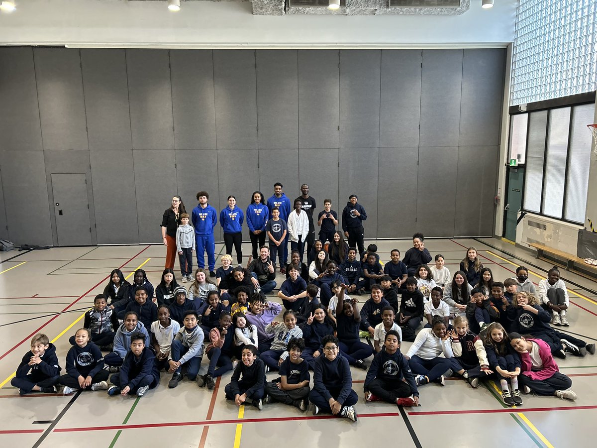 LetraDavid's tweet image. Today was the 2nd TMU basketball team assembly for our @TCDSB student’s. @TMU_CoachD and his incredible team really did an amazing job. I can attest in seeing the amount of smiles and hearing so much screaming during the game how impactful the day was.