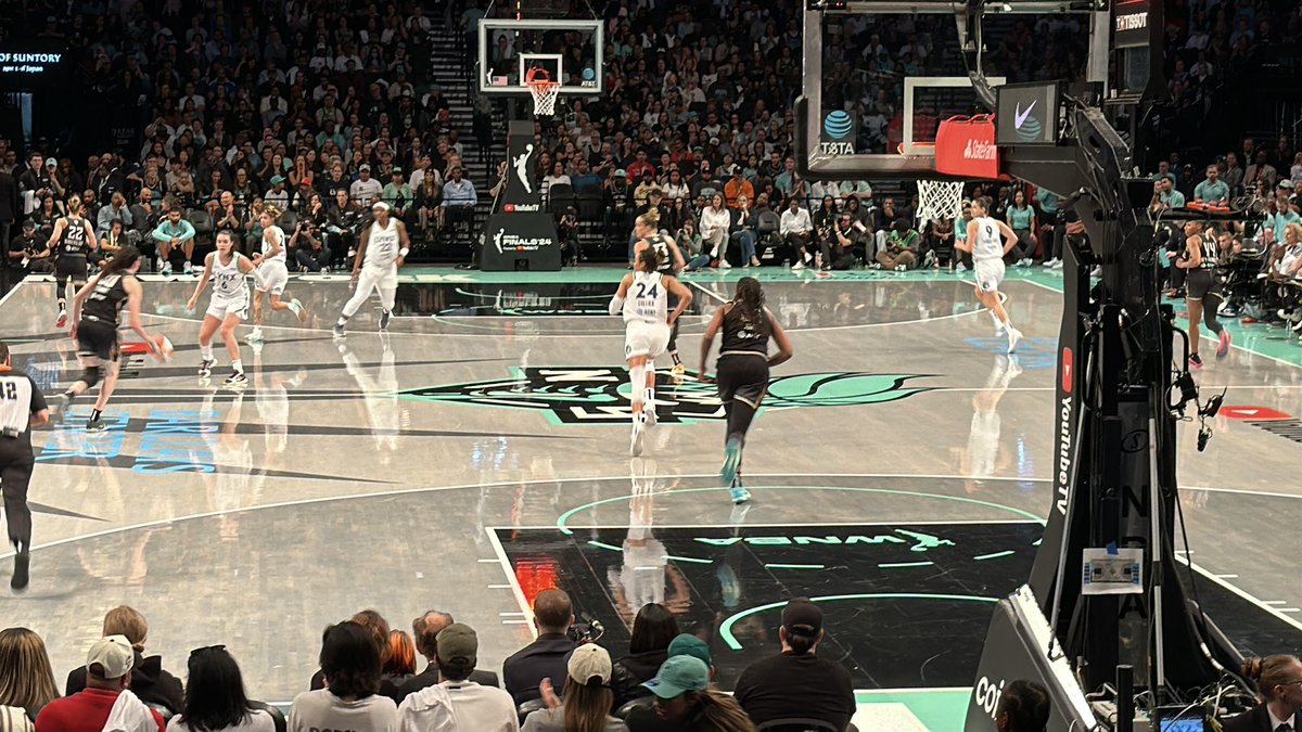 FRJ1982's tweet photo. I had a great time watching your games at Mogeghan and Barclays and enjoyed our brief conversation. You created one of my best memories that I will never forget. Let’s chase five! You and your team can do it bc I believe in you! Thank you for everything, @PHEEsespieces ! Go Lynx! https://t.co/VHuOrHpbTl