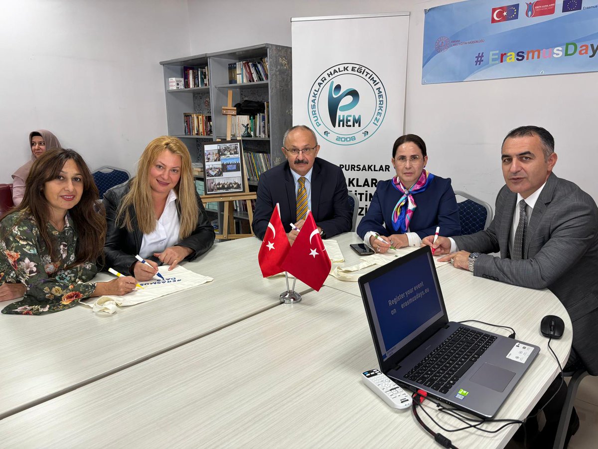 PursaklarHem's tweet photo. Yurt dışı hareketlilik faaliyetlerine katılım sağlayan öğretmen ve yetişkin öğrencilerin deneyim paylaşımını içeren etkinlikte workshop ve müzik dinletisi yapılmıştır. https://t.co/hcJ9W46PJ3