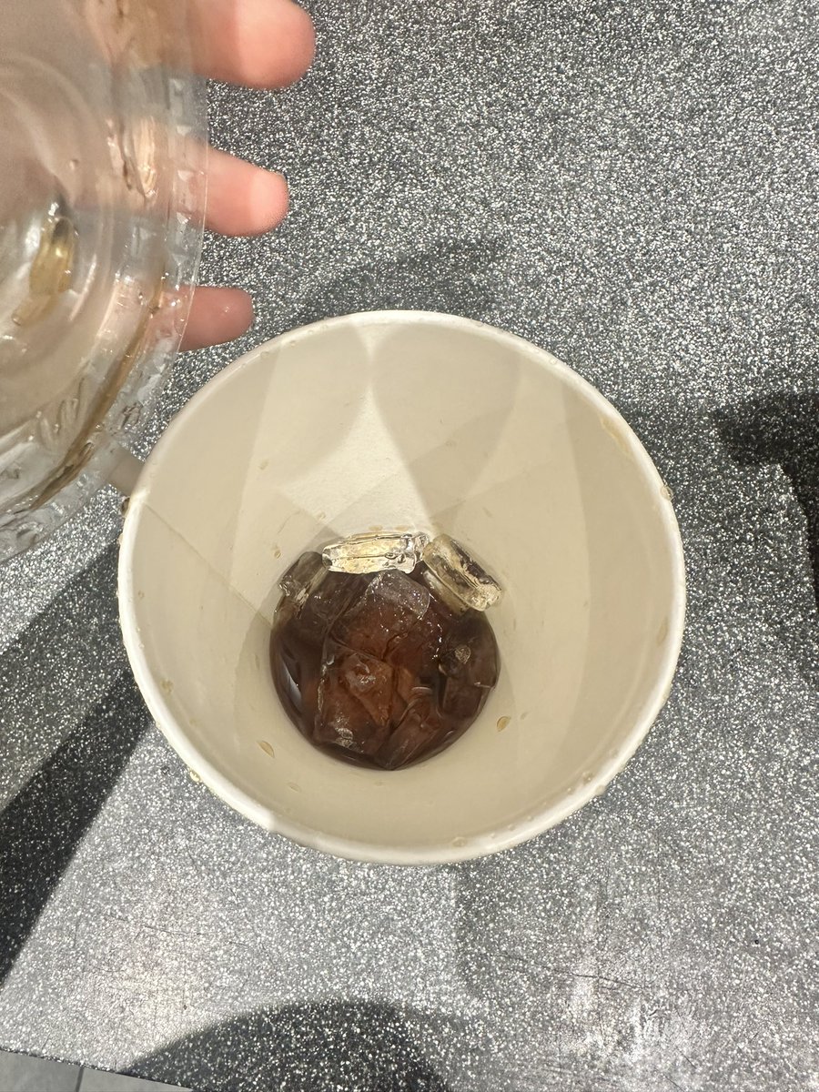 es_heritage's tweet photo. @Uber_Support @UberEats I just had an order delivered where it was inedible and was soaked to the point the bag and inner packaging was falling apart and the food soggy. I have tried processing it on the app but every time I try to upload a photo it tells me it’s invalid. https://t.co/x4KOlMvs1S