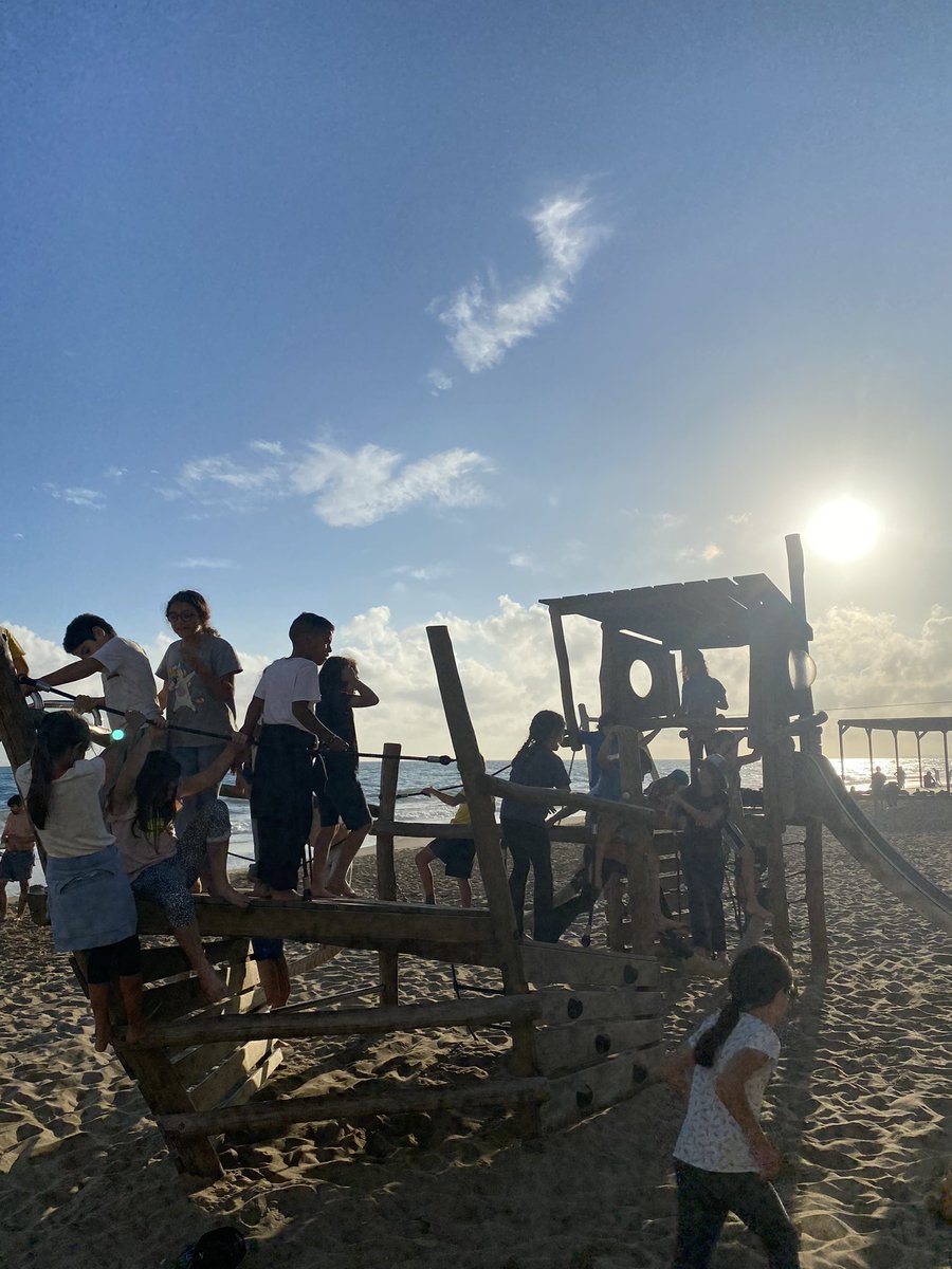 Escola Ítaca tweet media