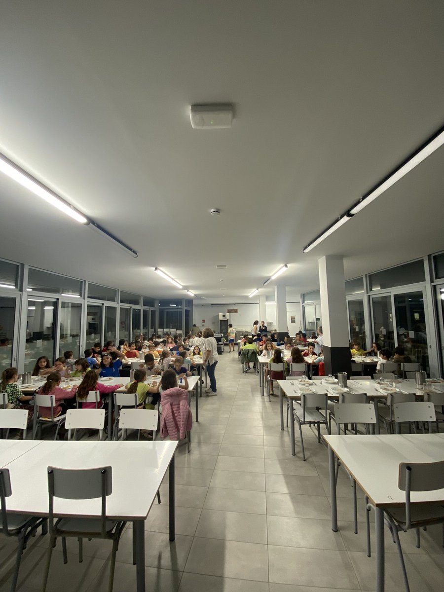 Escola Ítaca tweet media