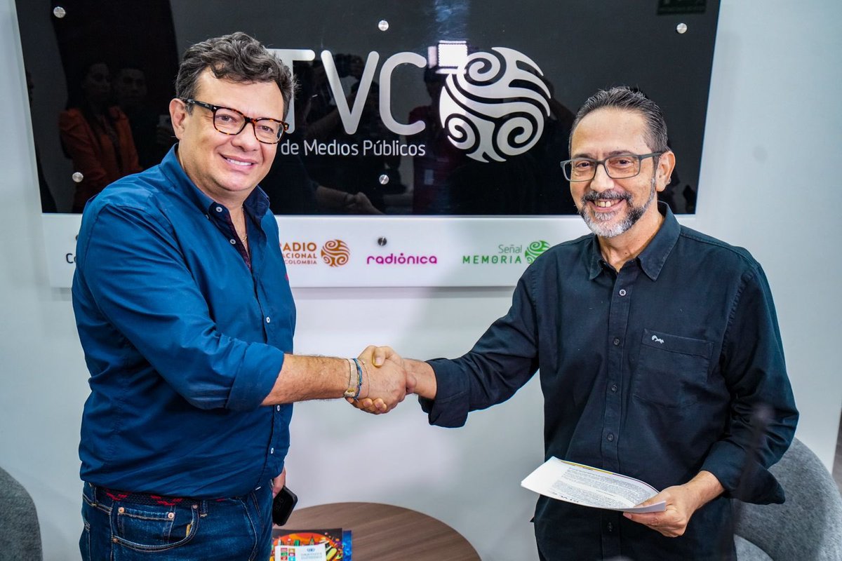 INRAVISIONco's tweet photo. ¡Somos caribe! 🤩☀️🌊

📡 RTVC, Sistema de Medios Públicos, firmó un acuerdo con la @uautonoma para llevar la agenda Caribe a todas las regiones del país.

“La idea es que el país esté dentro del Sistema de Medios Públicos”: @HOLLMANMORRIS https://t.co/KCSImIEA7U