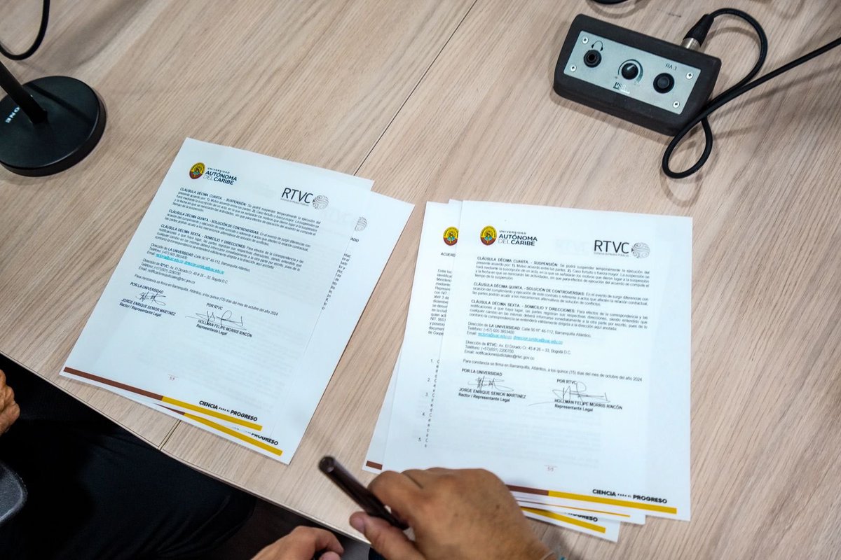INRAVISIONco's tweet photo. ¡Somos caribe! 🤩☀️🌊

📡 RTVC, Sistema de Medios Públicos, firmó un acuerdo con la @uautonoma para llevar la agenda Caribe a todas las regiones del país.

“La idea es que el país esté dentro del Sistema de Medios Públicos”: @HOLLMANMORRIS https://t.co/KCSImIEA7U