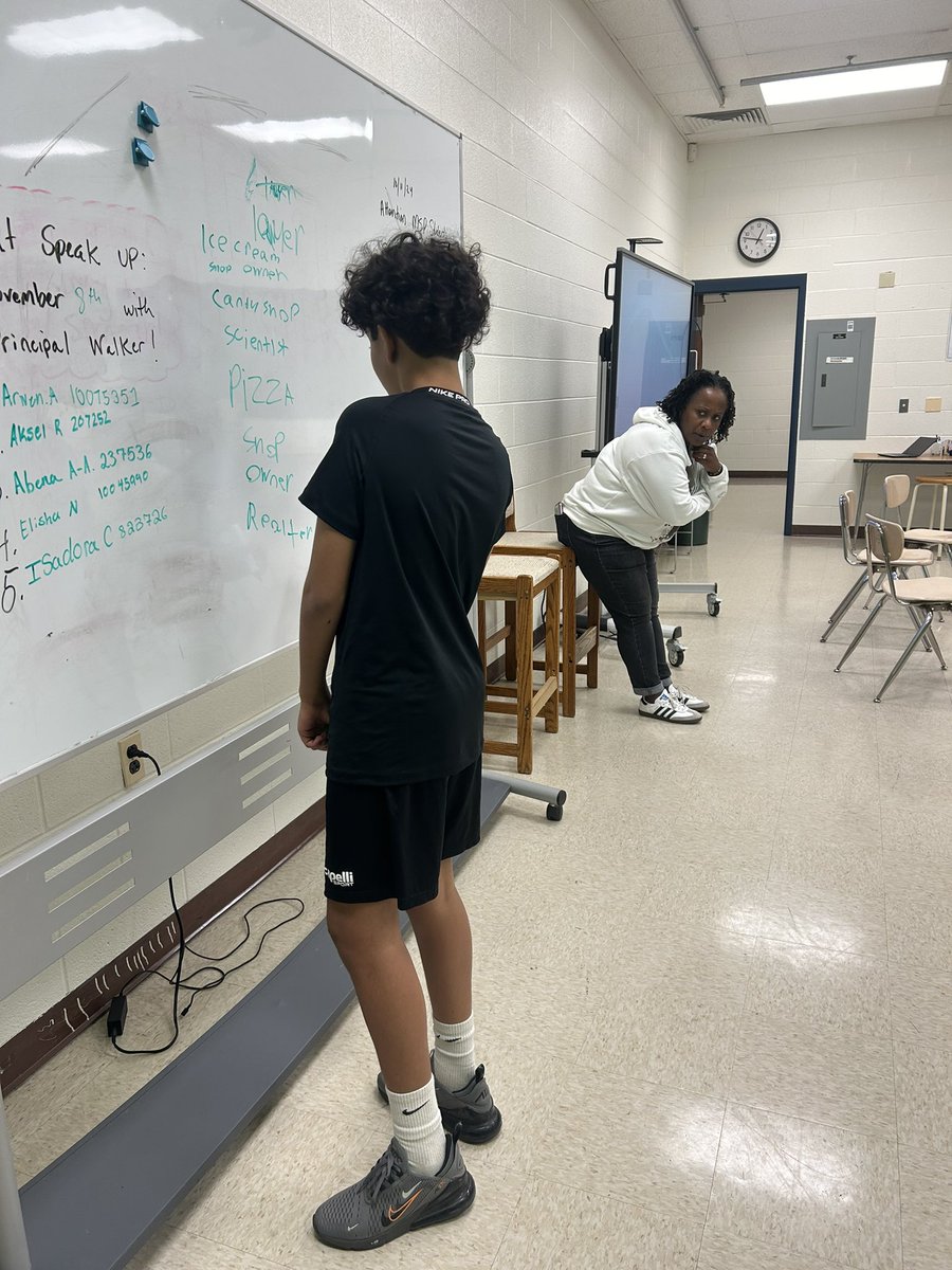 Westland Middle School Minority Scholars Monthly Afterschool Meeting.  Our scholar is capturing ideas for guest speakers for our monthly “Speak Up” Series. This club is lead by one of the WMS RJ Coaches,  Melissa Myrie.   <a href="/EducatorWalker/">N. Walker</a> <a href="/mcpsslu/">MCPS Student Leadership & ECAs</a> <a href="/MSEAeducators/">Maryland Educators</a> <a href="/mceanea/">Montgomery County Education Association</a>