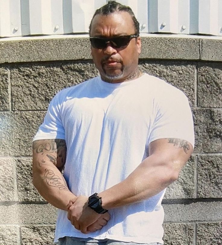 Daily Loud tweet media