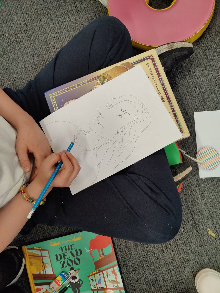 Thank you to @kilkennylibrary and <a href="/BookvilleKK/">Bookville Kilkenny</a> for a great workshop today with illustrator <a href="/PJLynchArt/">PJ Lynch</a>