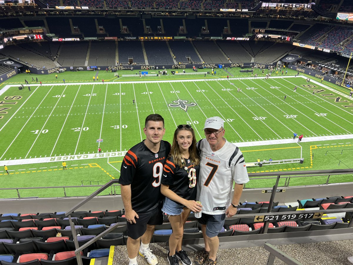 Gareth_OH's tweet photo. @frankie_nnati @CincyJungle @bengaljims_BTR We were there! https://t.co/6Kavp7FhrO
