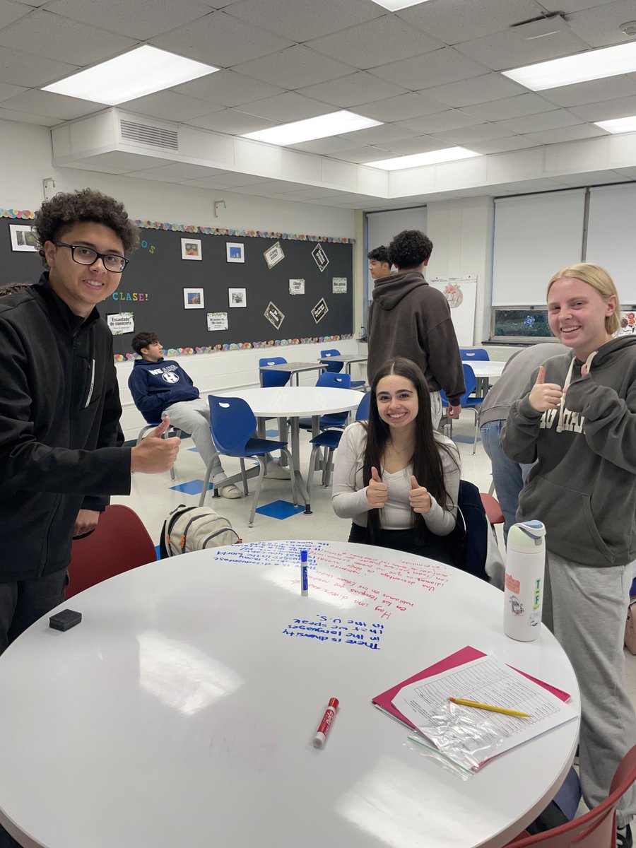 Yr 1 IB students creating unit appropriate sentences. ⁦<a href="/MsJenner/">Kristine Jenner</a>⁩ ⁦<a href="/IbHowell/">Howell High IB Kids</a>⁩ ⁦<a href="/weareHOWELLIB/">IB at Howell High School</a>⁩