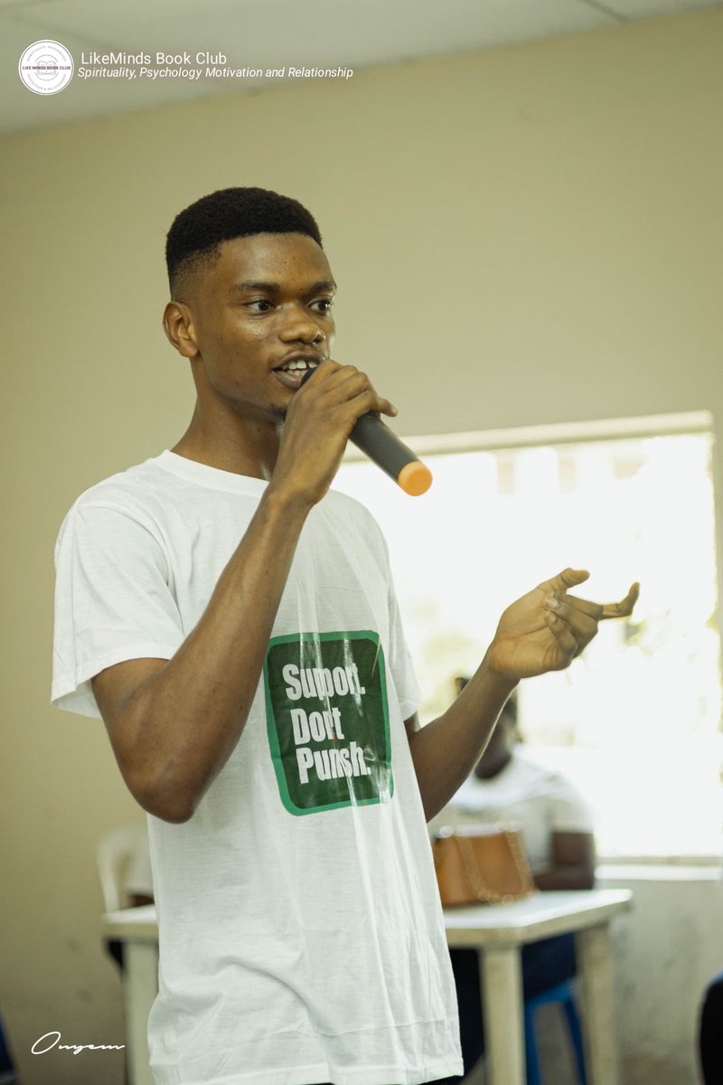 LikeMindsBkClub's tweet image. Meet Faithful Ido, SSDP UNICAL Chapter President! He spoke to students at Government Secondary School Akim, Calabar, Cross River State on avoiding drug &amp;amp; substance abuse. He inspired these young minds to make informed choices! 
#SSDP #UNICALCHAPTER #Empoweringthefuture