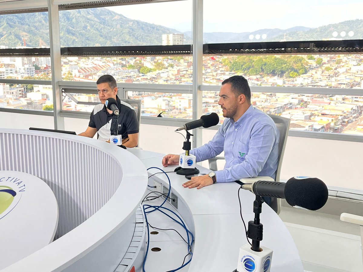 Hoy, 16 de octubre, a las 7:00 a. m., nuestro director ejecutivo habló sobre la feria de conexión laboral y empresarial realizada en el Centro Comercial La Estación, un espacio clave para fomentar alianzas y oportunidades 🤝