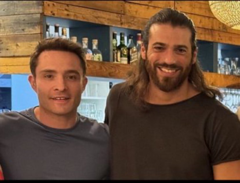 SHIPPO 😍
#CanYaman #EdWestwick
#Sandokan💃🏻🕺🏻