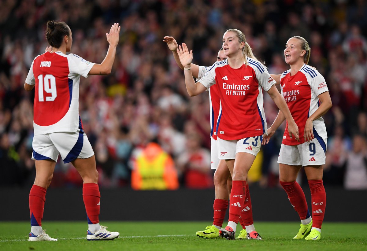 standardsport's tweet photo. Back underway!

Can Arsenal secure all three points?

LIVE: https://t.co/XKp3ilx9qS 

#ARSVAL | #UWCL https://t.co/QW7z8kcAJU