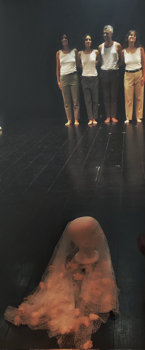 <a href="/projecteingenu/">projecteingenu</a> <a href="/teatreakademia/">Teatre Akadèmia</a> Acabo de veure #BodasDeSangre al <a href="/teatreakademia/">Teatre Akadèmia</a> de <a href="/projecteingenu/">projecteingenu</a>
Fantàstics moments recitats a tres i quatre veus, acompanyats d'una música i posada en escena que et deixen atrapat
La seva visió i execució ha estat de les millors que he vist d'ells fins ara 
Proposta 🔝 potent