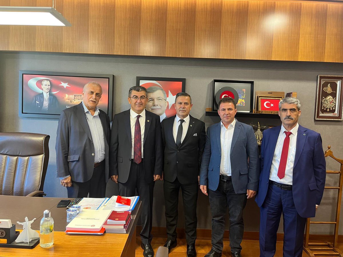 GelecekSelcuklu's tweet photo. Bugün gazi meclisimiz TBMM’ de ilçe bşk Syn Tuncer Yıldırım ve yönetim kurulu üyelerimiz ile meclis grup toplantımıza katıldık. Meclisimizde bizleri misafir eden Konya milletvekilimiz Syn @HEkici42 bey ve parti mensuplarımıza çok teşekkür ederiz.
@Ahmet_Davutoglu
@ahmetarslan42 https://t.co/0EsFd45OsT
