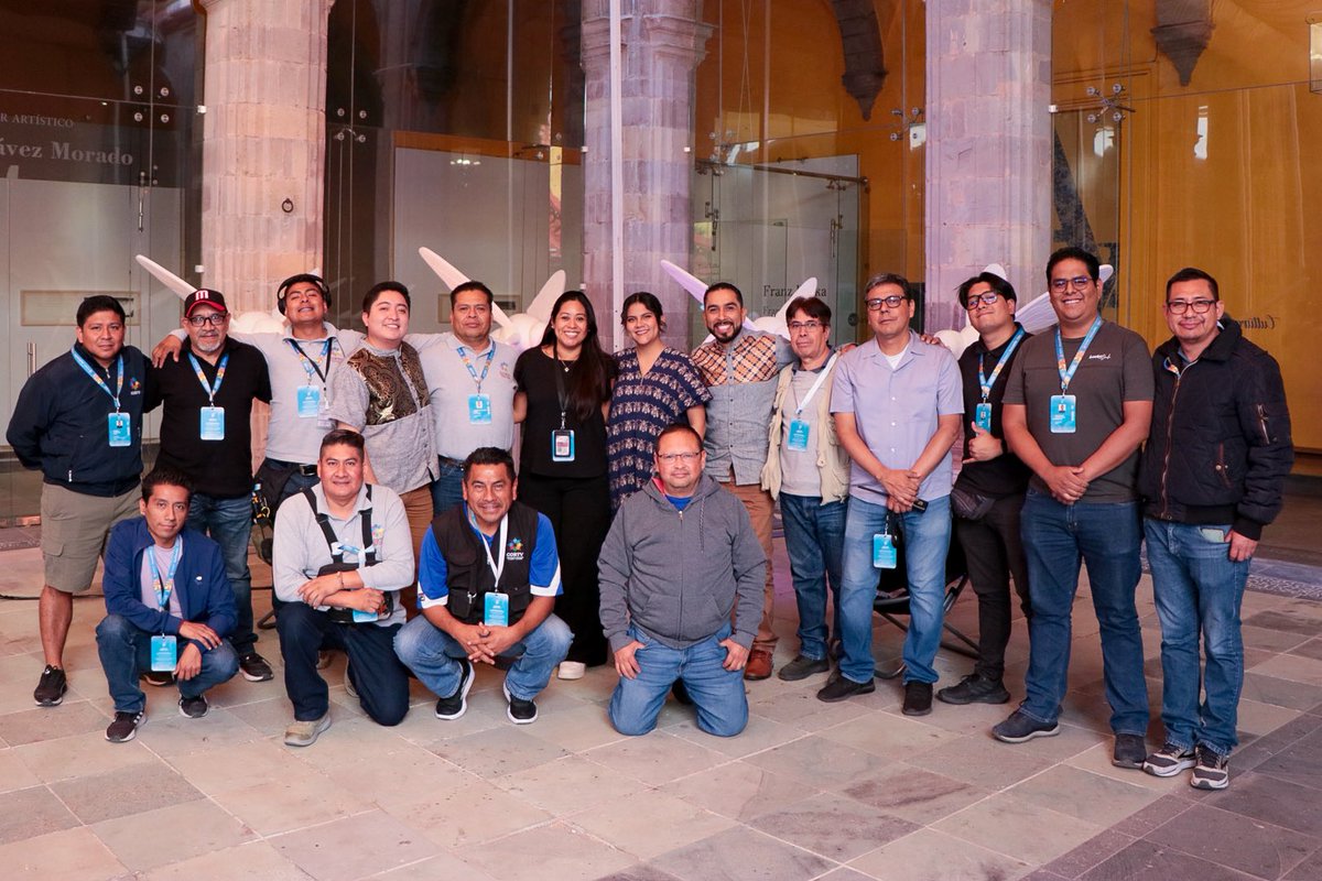 cortv's tweet photo. 🤩 ¡Disfrutamos cada momento del #52FIC en "Acceso FIC"! 🤩

Desde el Museo de la Universidad de Guanajuato, recorrimos una de las ciudades más hermosas de México y descubrimos el vibrante ambiente del @cervantino. 🎊 https://t.co/PrFsBsIZZM