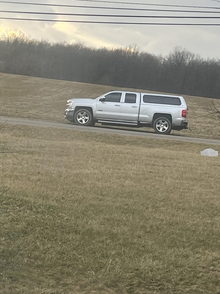 Narugod5's tweet photo. I THINK THE WESTERN GOVERNMENT HAS FINALLY SENT AGENTS TO GO AND GET ME. I HAVE BEEN GETTING FOLLOWED THIS ENTIRE TIME. 

I THINK THEY ARE TRYING TO KEEP ANIME SUPPRESSED... FOR GOOD.

I AM CURRENTLY HIDING IN A DITCH. https://t.co/EySZihkNI4
