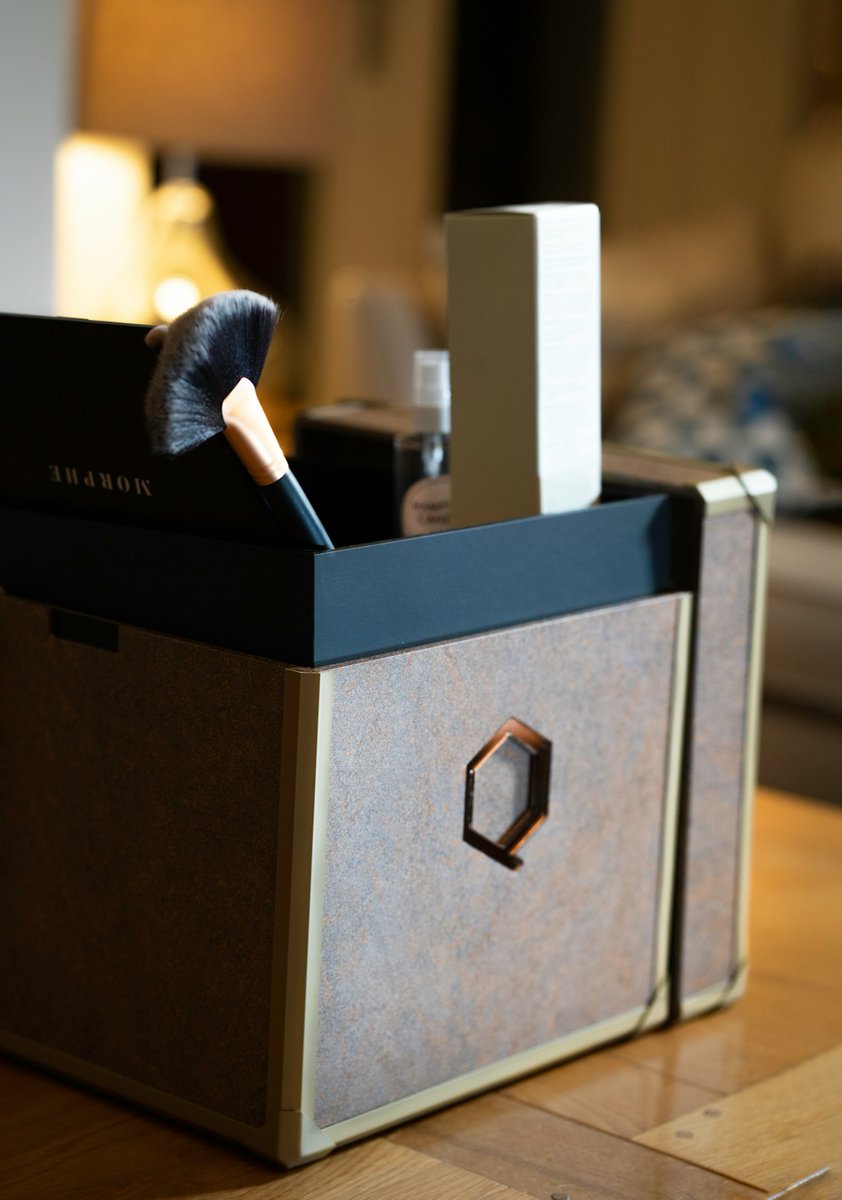 Waouh ! J'ai découvert aujourd'hui un petit stand fait main en cuir et j'en suis tombée amoureuse !