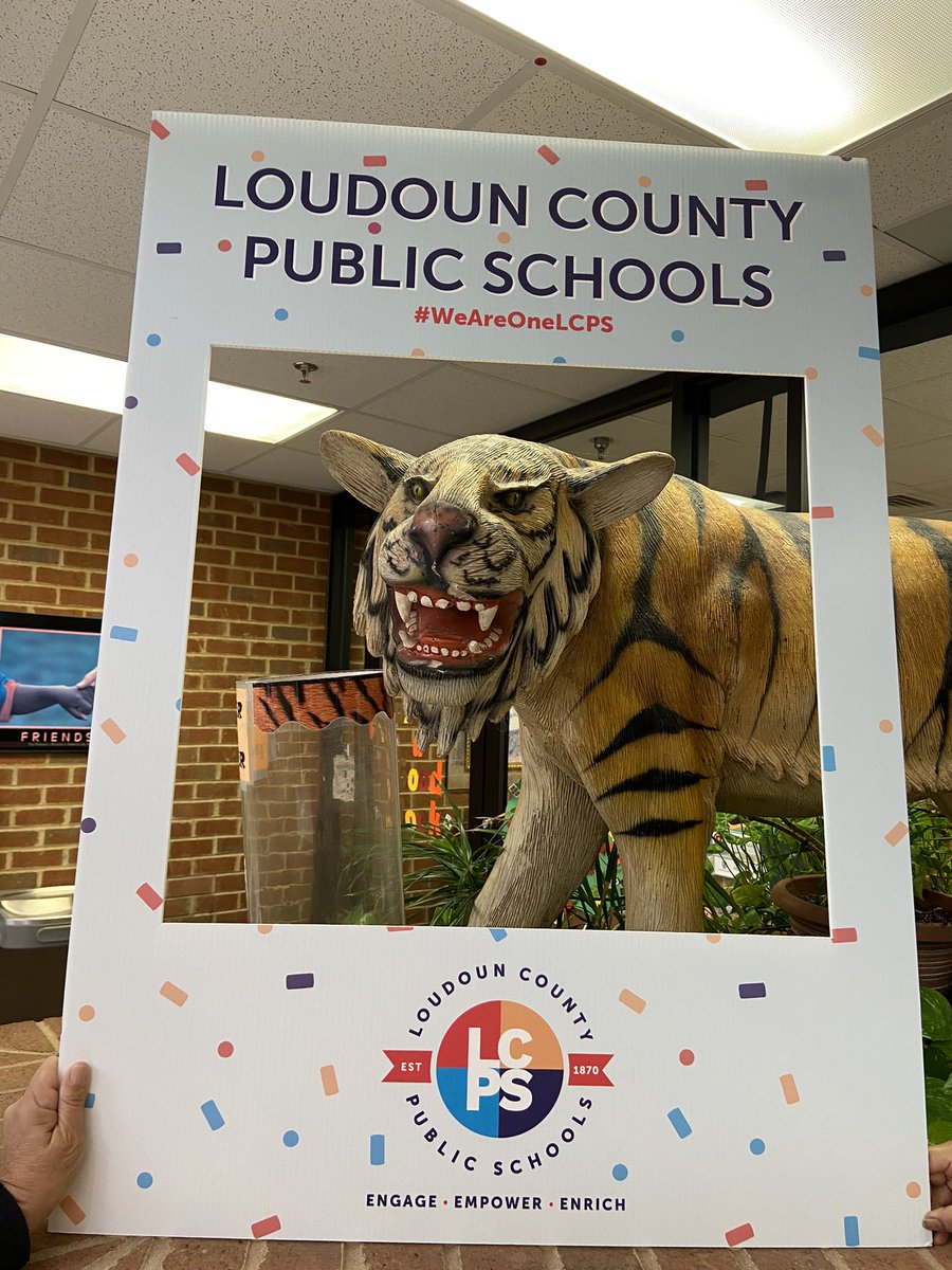 BALPrincipal's tweet photo. We are ready for One LCPS Day (Th Oct 17) in Tiger 🐯 Nation @BallsBluffLCPS @LCPSOfficial #WeAreOneLCPS 🙌🎉👍🏼❤️ https://t.co/dPjVQxZQlX