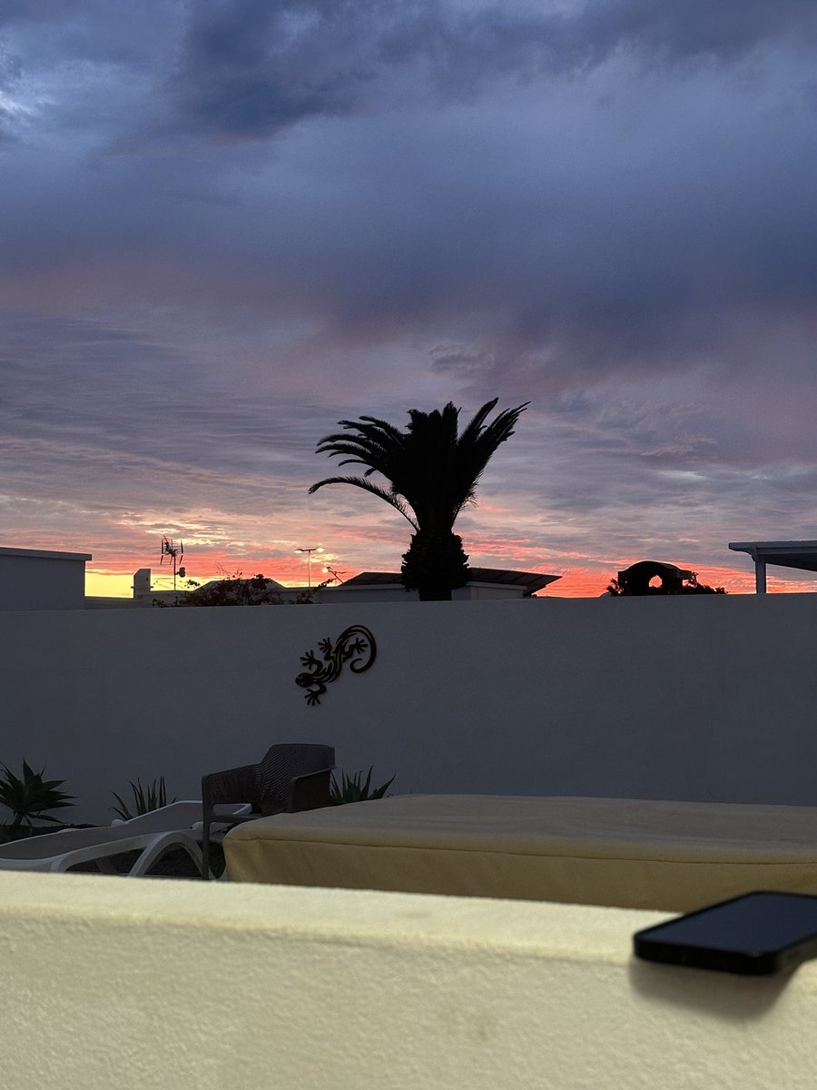 TimboHouston's tweet image. Wednesday…..