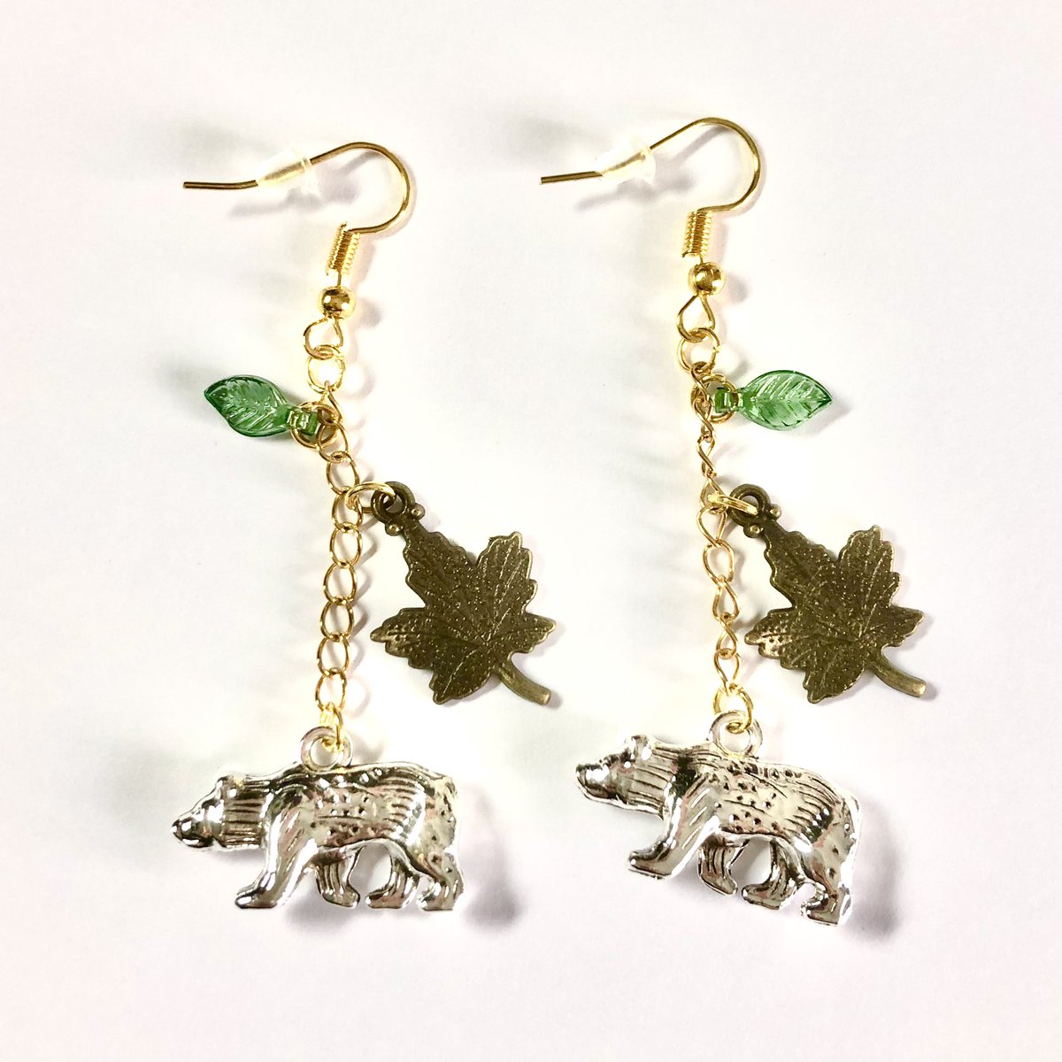 WindowInTheMoon's tweet photo. Made some earrings inspired by Halsin from #BaldurGate3 since I really enjoyed getting to know him better during my second play through! They’re available on my Etsy if anyone wants a pair! https://t.co/9S1aVksQkk

#BG3 #Halsinbg3 #BG3fanart https://t.co/xcBjjW1y0K