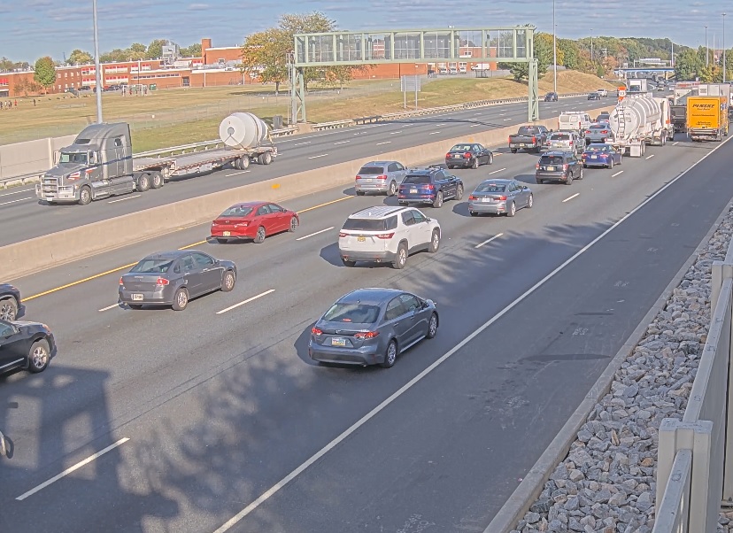 wdeltfx's tweet photo. I-295 NB jammed from Route 141 to the @demembridge  - just 2 lanes open due to construction (4:13p) #NetDE https://t.co/z3P8mxek0d