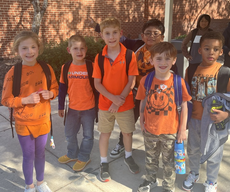 north_chatham's tweet photo. We are wearing orange all together as we build a commUNITY of kindness, acceptance, and inclusion. 🩳 #UnitySpiritWeek https://t.co/48zd74HAcy