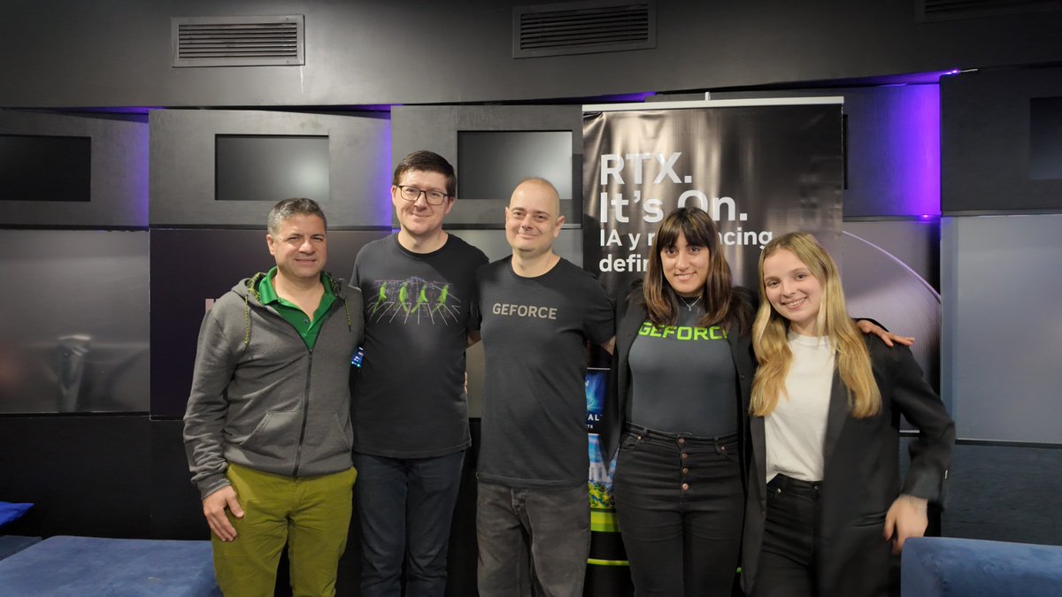 MarketCross's tweet photo. 🚀Estuvimos con NVIDIA en dos eventos estratégicos

Una sesión con los principales medios de #tecnología y #gaming en #Argentina, en la que @nvidia presentó sus soluciones Reflex e #IA, tecnologías que están redefiniendo la experiencia #gamer. https://t.co/TNE1OKPavc