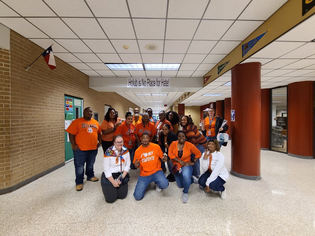 Alief Holub Middle School Library tweet media