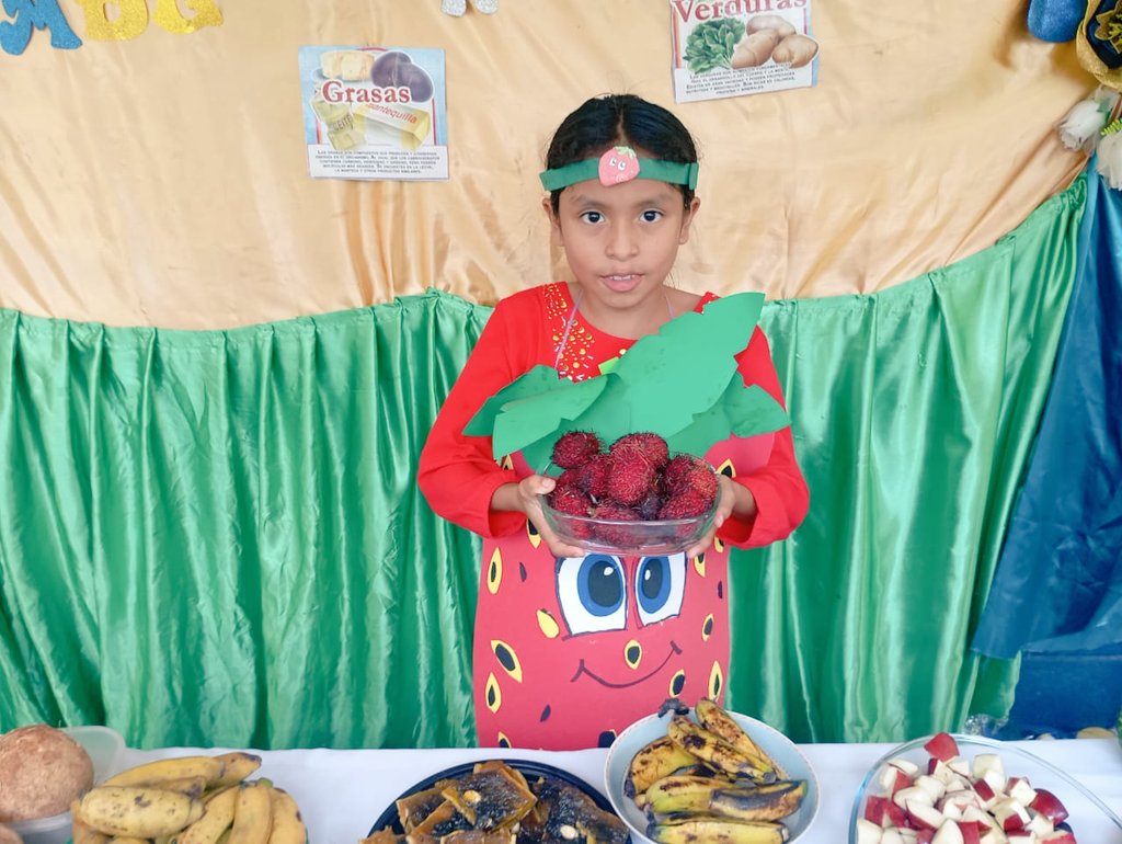 DeChontales's tweet photo. 16 de octubre | Día Internacional de la Alimentación 🥣🍛

En Nicaragua a través del Programa Integral de Nutrición Escolar, diariamente se entrega 1 millón 200 mil raciones de alimentos, además de trabajar en los huertos escolares, escuela San Marcos. 🎉 https://t.co/25SmIs0bRv