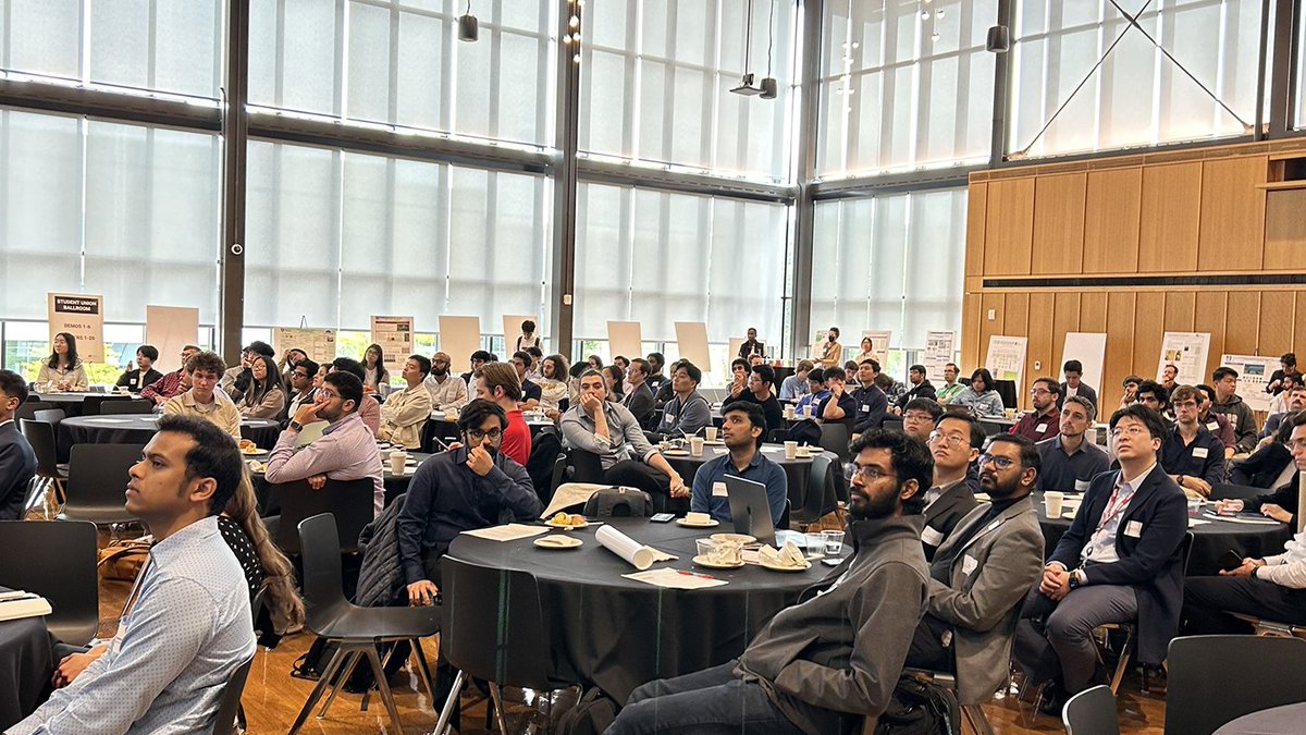 manningcics's tweet image. On Sept. 28, the Northeast Robotics Colloquium (NERC) welcomed 225 robotics researchers to the UMass Amherst Student Union Ballroom, highlighting the region&apos;s latest cutting-edge robotics research. 

Read more: brnw.ch/21wNPTb
