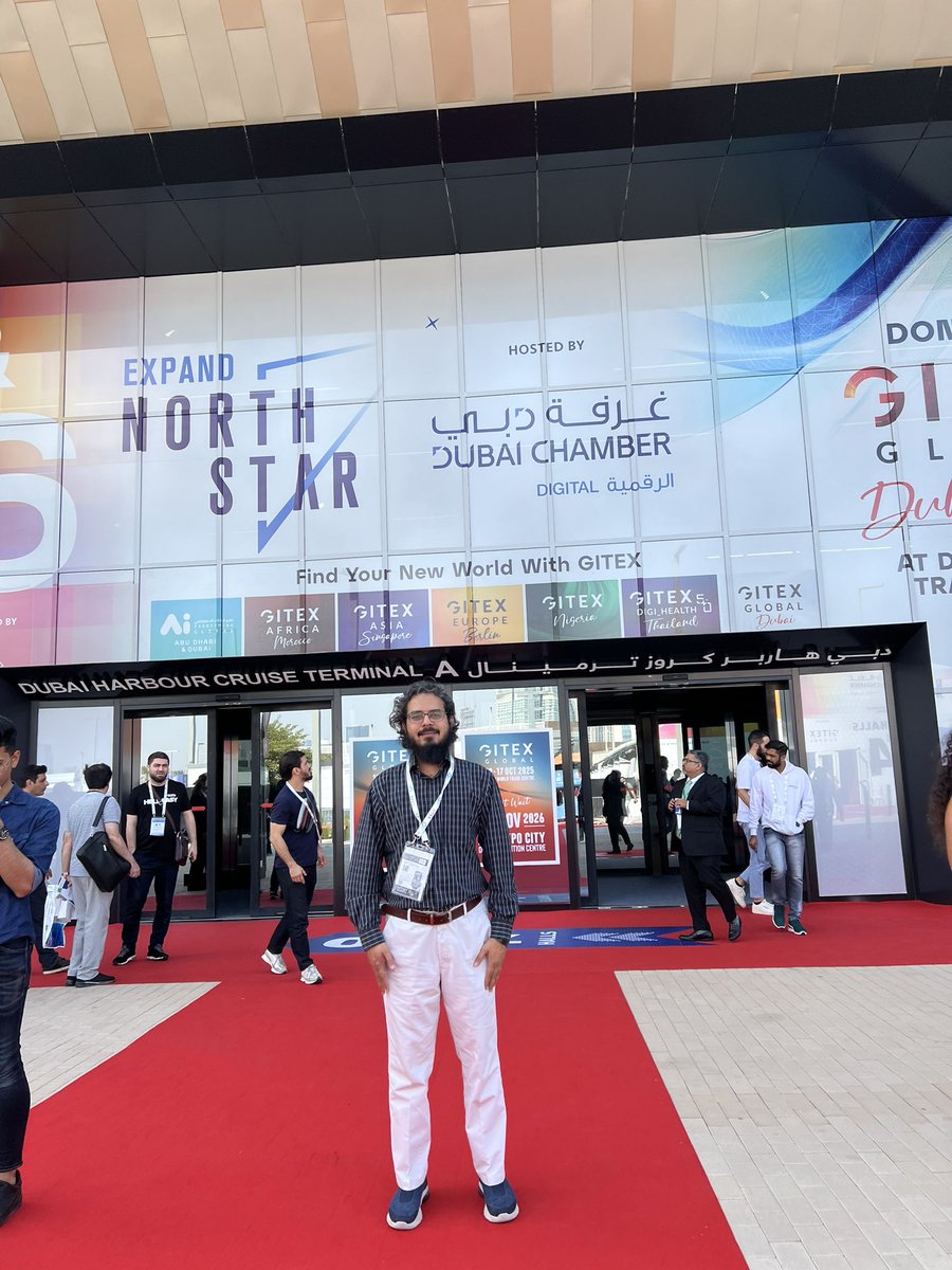 arscis's tweet photo. This year #@GITEX_GLOBAL is the biggest &amp; perhaps the best i have seen in recent years, great to see @TechDestPak having major presence in the event, as always great to connect with industry colleagues and fellow professionals.

# @shispare https://t.co/DzuemsdeAv