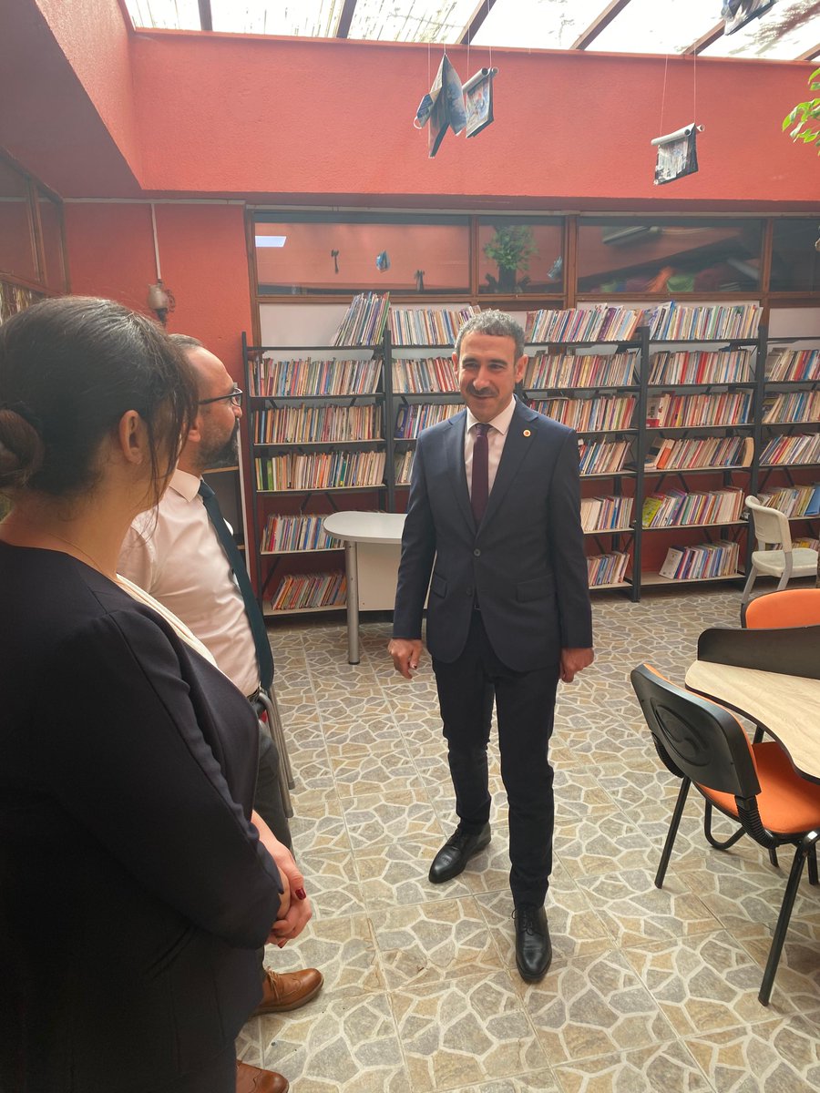 Atailkokul's tweet photo. Kaymakamımız Sayın Recai KARAL okulumuzu ziyaret etti. Okulumuzda incelemelerde bulunan Kaymakam KARAL, okulumuzun mevcut durumu ve ihtiyaçları konusunda bilgi aldı. Öğrencilerle sohbet ederek onların istek ve taleplerini dinledi, derslerinde başarılar diledi. https://t.co/h7C3turg2s