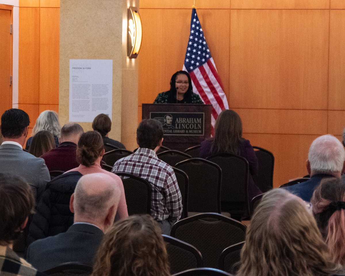 ALPLM's tweet photo. Today we celebrated the 20th anniversary of when the #ALPLM library building began serving the public with speakers, cake and a special display.

#ILHistory #LibraryAnniversary #20YearsOfService #HistoricalLibrary https://t.co/7ebLqFJ1ET
