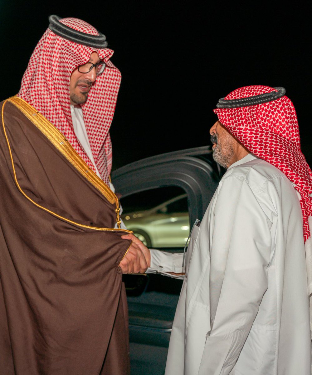 SultanMuazi's tweet photo. تشرفنا بزيارة صاحب السمو الملكي الأمير سعود بن خالد الفيصل، نائب أمير منطقة المدينة المنورة، لمجلس والدي الشيخ صالح بن معزي العامري الجهني ، وكان شرفاً كبيراً لنا أن يتفضل سموه بقبول دعوة الوالد.

وقد أدرتُ هذه الجلسة التي تعني لنا الكثير، حيث تميزت بمزيج من المشاركات الشعرية الوطنية بمشاركة الشاعر فيصل الهجلة المطيري والشاعر متعب بن فرحان المنقرة، بالإضافة إلى مناقشات هندسية حول مشاريع الطاقة الحيوية في المنطقة الغربية التي قدّمها المهندس ماجد أحمد العامري الجهني، وأيضاً الحديث الأكاديمي الذي ألقاه الدكتور سالم عبدالرحمن البلوي عن مجلس وادي القرى الثقافي بالعلا.
