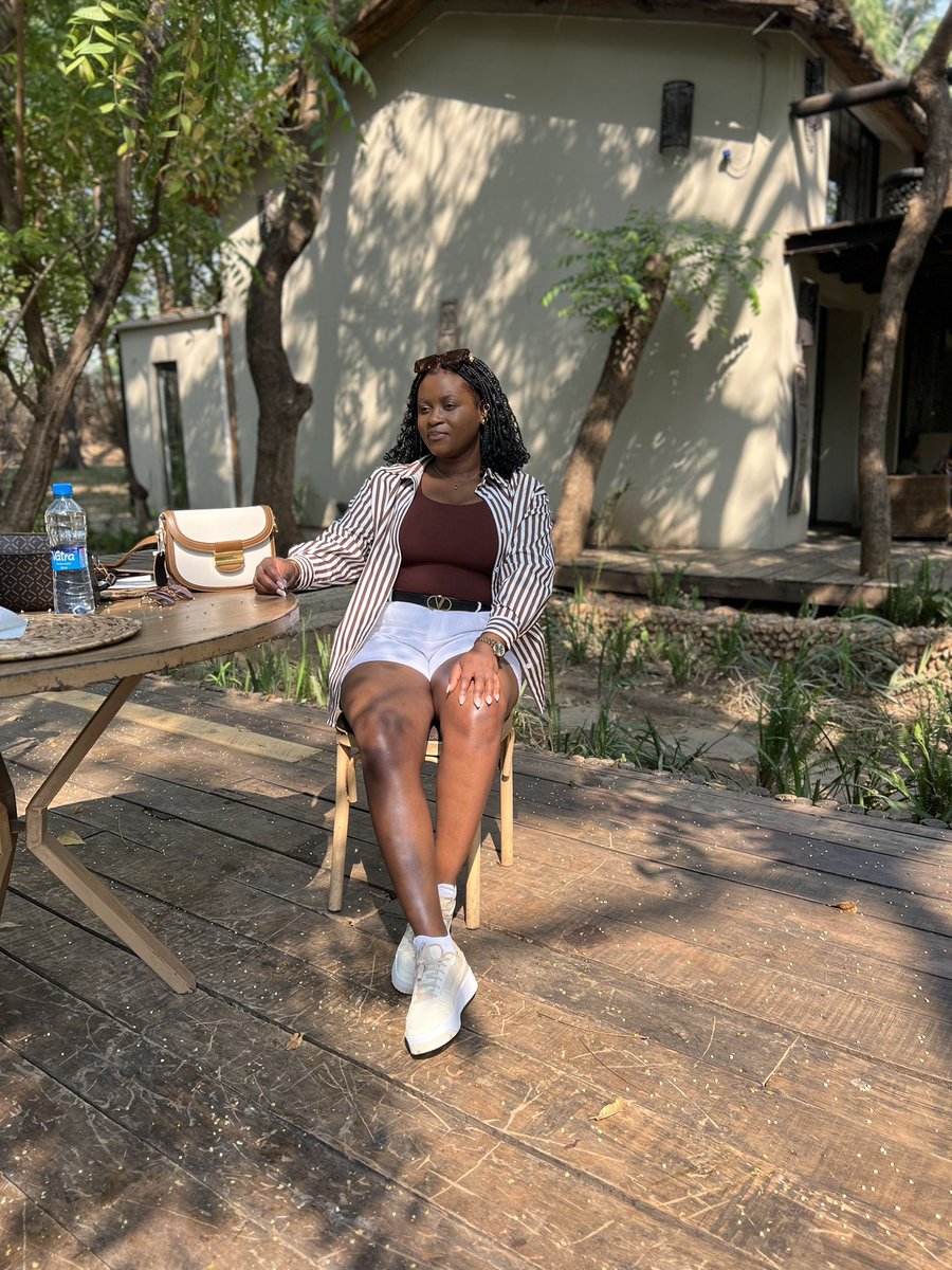 Ms_andas2d's tweet photo. Updating my media on a yearly basis is slowly becoming a trend🙃 https://t.co/SFJ32w5naP
