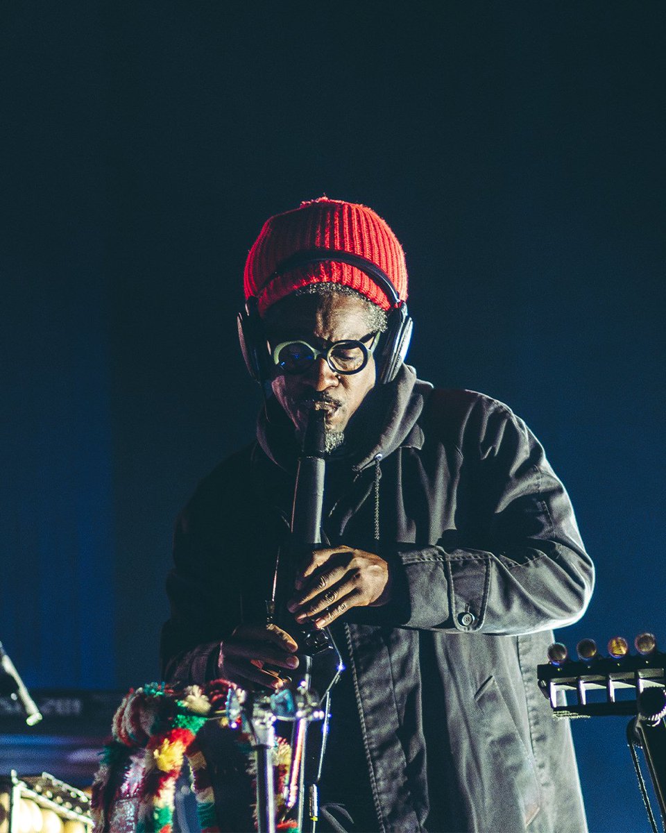 stgpresents's tweet photo. André 3000 brought his 𝑁𝑒𝑤 𝐵𝑙𝑢𝑒 𝑆𝑢𝑛 Tour to Seattle to showcase his multi-instrumentalist talents in support of his 2023 experimental and spiritual jazz album ✨🎶
📸 by Luis Arellanes | 10.9.2024 | #STGPresents | #Andre3000 https://t.co/lSRvHvpZCN