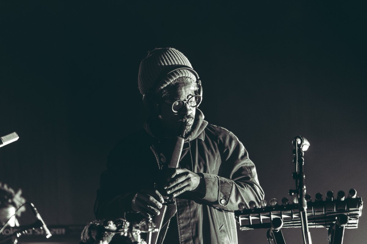 stgpresents's tweet photo. André 3000 brought his 𝑁𝑒𝑤 𝐵𝑙𝑢𝑒 𝑆𝑢𝑛 Tour to Seattle to showcase his multi-instrumentalist talents in support of his 2023 experimental and spiritual jazz album ✨🎶
📸 by Luis Arellanes | 10.9.2024 | #STGPresents | #Andre3000 https://t.co/lSRvHvpZCN