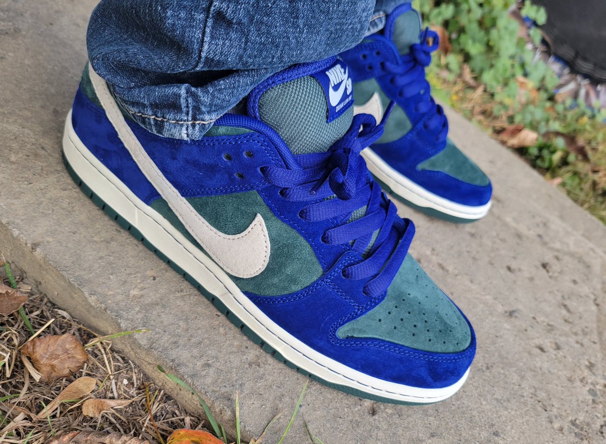 Chicka3000's tweet photo. #KOTD #Nike #SB #dunk #DeepRoyalBlue https://t.co/mrxE5qtD0u