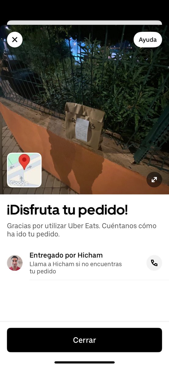 Adririvee's tweet photo. @UberEats @FACUA 
Verguenza máxima. Me dejan el pedido en la calle y nadie me avisa. No encuentro el pedido por ningún lado y es imposible contactar por teléfono con ellos. Solución urgente ya!! https://t.co/0QQqGm1jWA